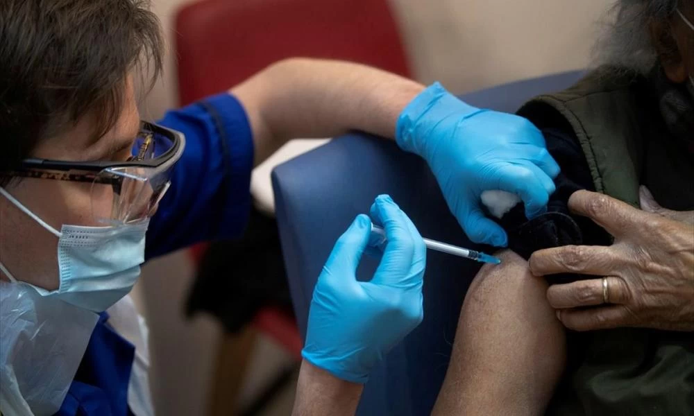 Duke: Στο 70% η ανοσία σε όλο τον κόσμο μέχρι το τέλος του 2021